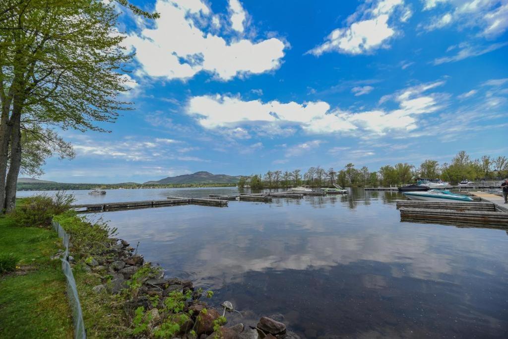 O'Berge Du Village C304 - Bord De L'Eau Magog ภายนอก รูปภาพ
