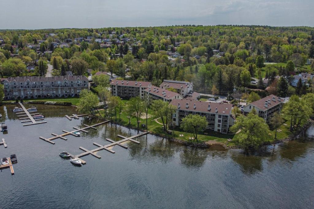 O'Berge Du Village C304 - Bord De L'Eau Magog ภายนอก รูปภาพ