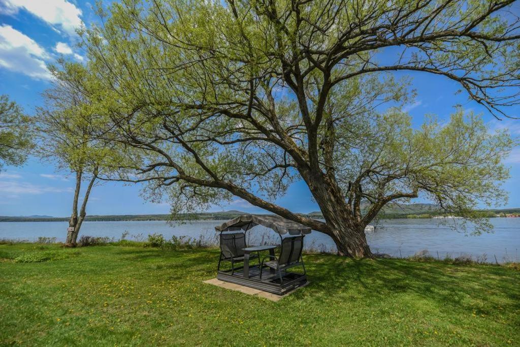 O'Berge Du Village C304 - Bord De L'Eau Magog ภายนอก รูปภาพ